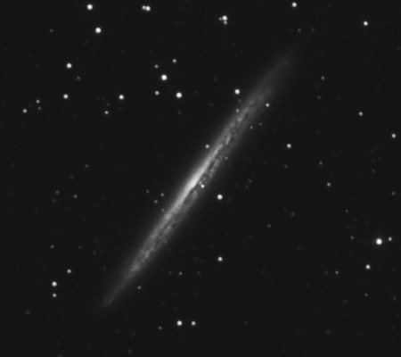 NGC 5907 La galaxie de la Lame de couteau