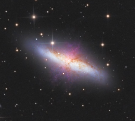M82 La galaxie du Cigare